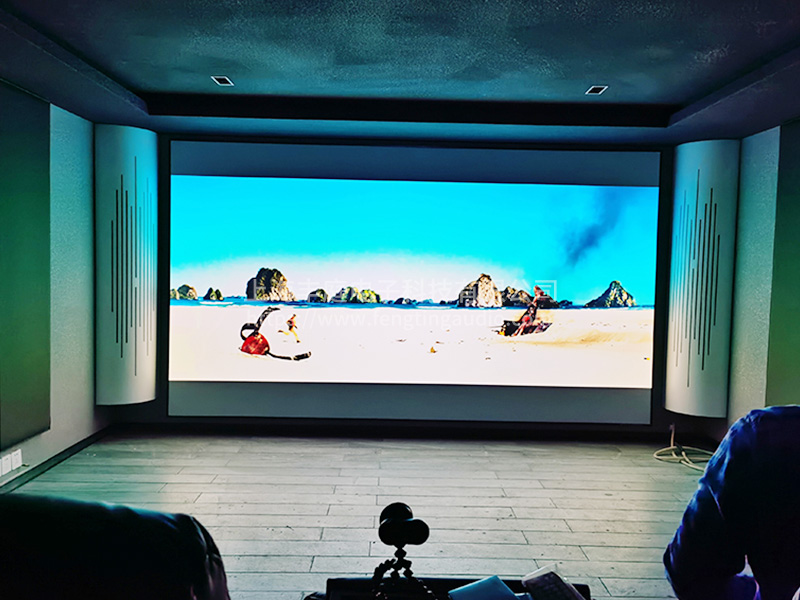 私人別墅家庭影音室